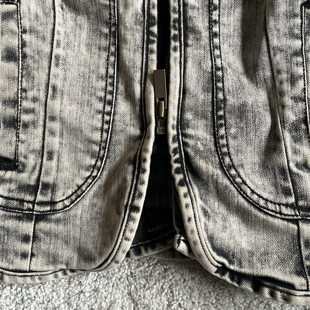 Jean Jacket - Picture 6 of 7